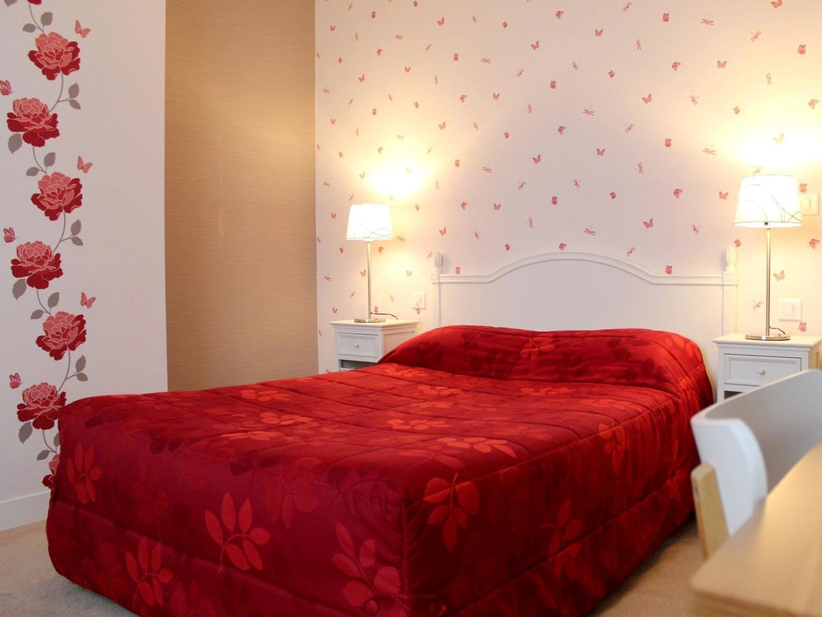 Hotel Les Aubepines Illiers-Combray Buitenkant foto